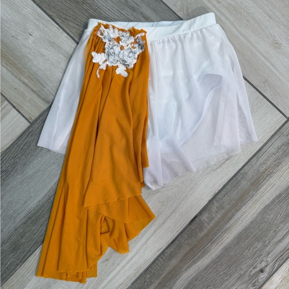 Balera Embellished Dance Shorts Size LC - Picture 1 of 8